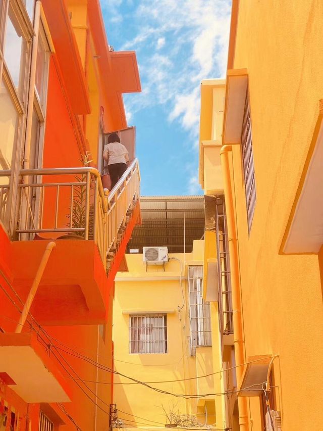 江門｜彩虹村。