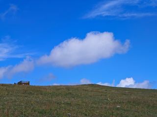 Chunkun Mountain - The sound of your horse's hooves.