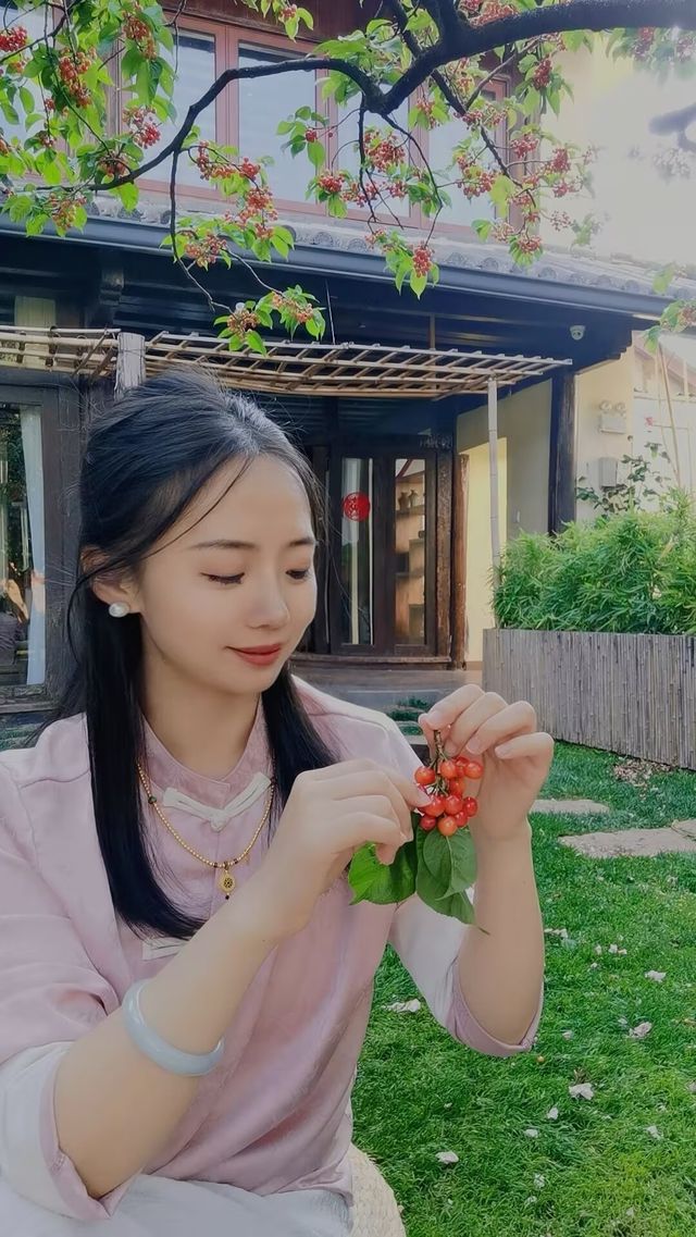 麗江束河又一居，入住皇家園林般的復古民宿。