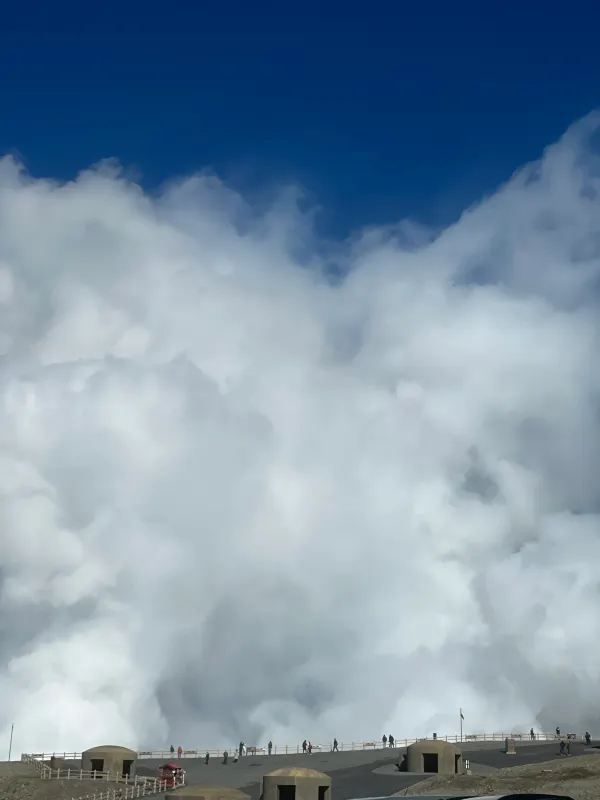 千萬要來阿蘇火山: 直升機 🚁！太震撼了