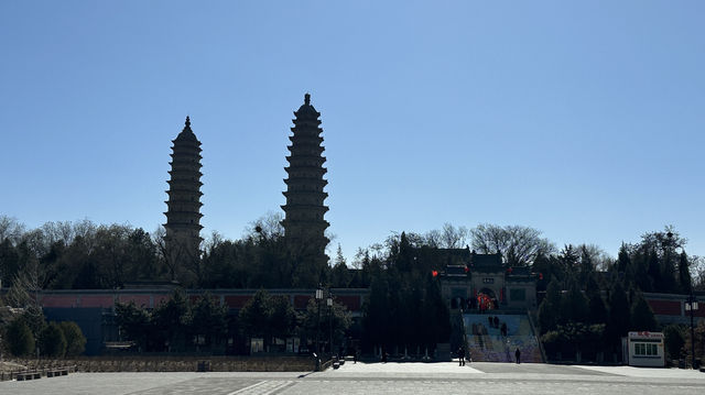 雙塔凌霄——古晉陽八景之一