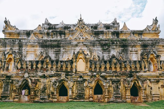 曼德勒·瑪哈昂美僧院