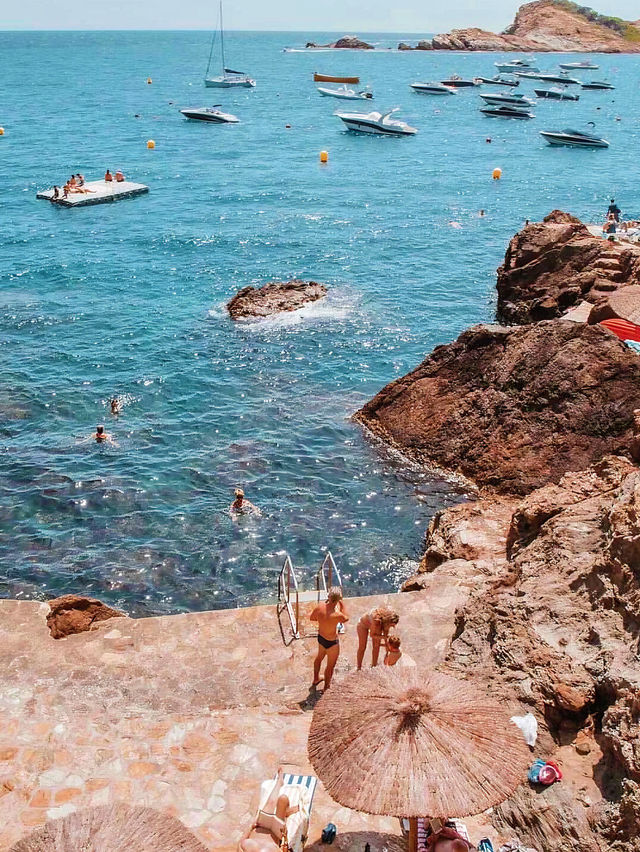 Explore the Stunning Towns Around Barcelona: Costa Brava Travel Guide