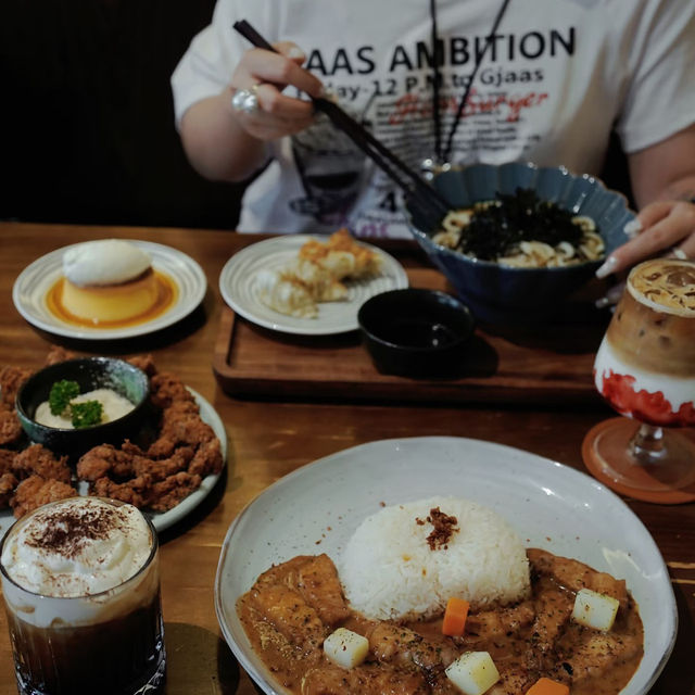🇲🇴澳門官也街美食必衝！藏咖啡氹仔店一口封神☕️