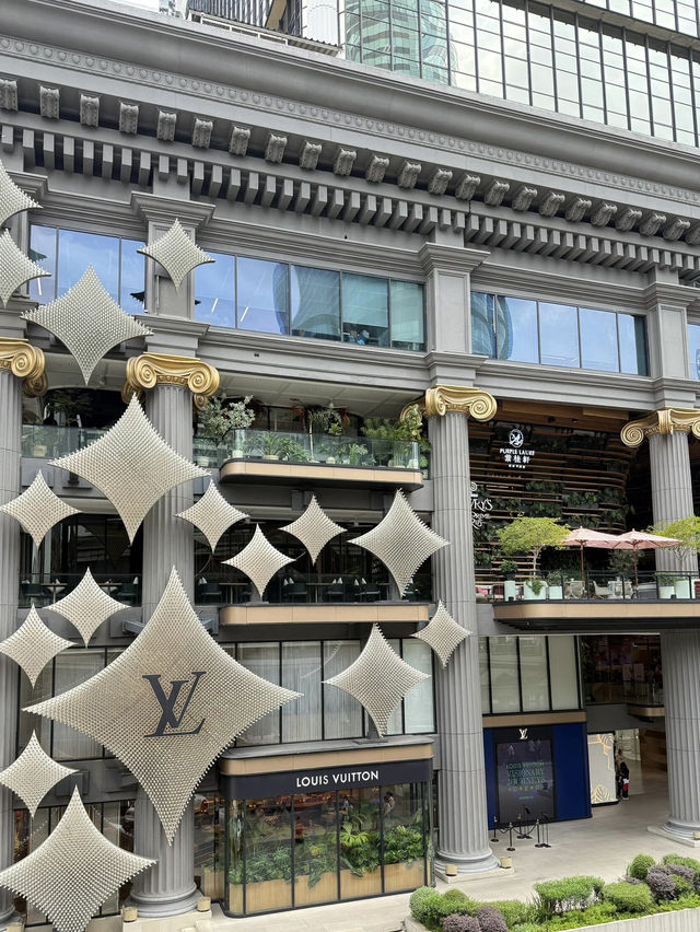 曼谷驚喜｜LV 展館逛展還能薅禮物🎁