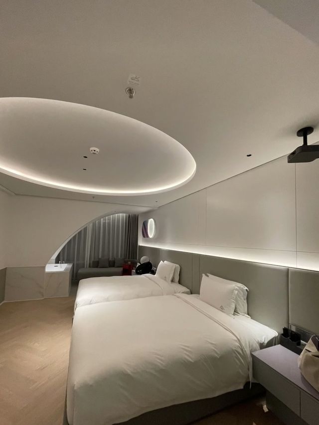 解放碑高空酒店躺睇洪崖洞超正住宿