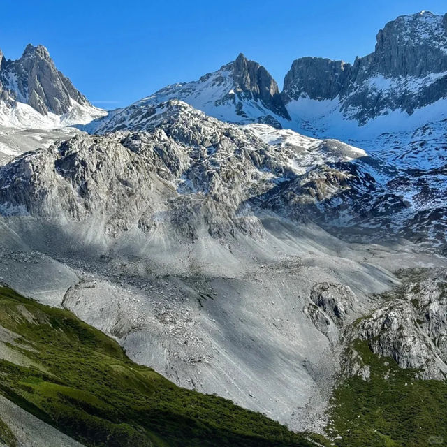 🇨🇳아부지츠에서 만난 인생 최고의 풍경!🏔️ 호수와 설산의 완벽한 조화