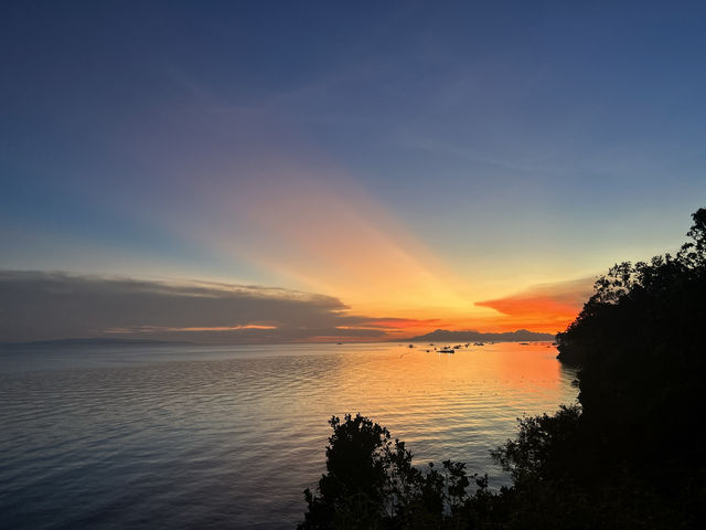 🌅 薄荷島的暮色時光
