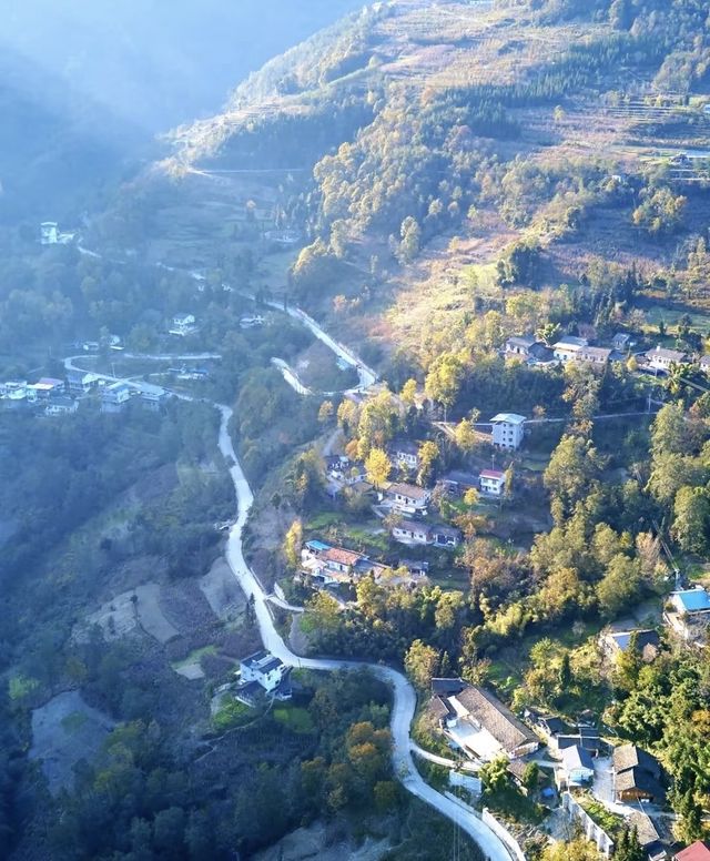 藏在川北的秘境！平武彩林+古寨+瀑布，5天承包深秋浪漫