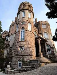 2025.11.17  八大關始建於20世紀30年代，以融合多國建築風格和四季分明的自然景觀而聞名。