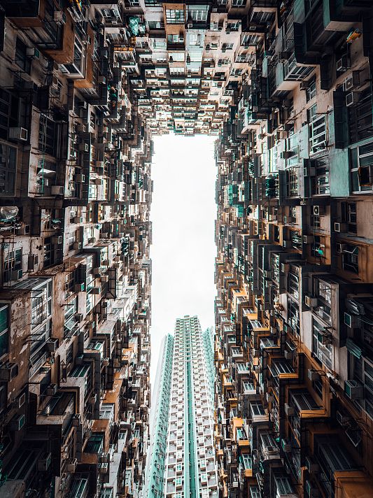 香港9大本地人才知道的影相打卡潮聖地📸|彩虹屋邨、怪獸大廈、海邊木橋,本地人私藏的小眾秘境一次收藏📷✨ 香港9大本地人才知道的影相打卡潮聖地📸|彩虹屋邨、怪獸大廈、海邊木橋,本地人私藏的小眾秘境一次收藏📷✨