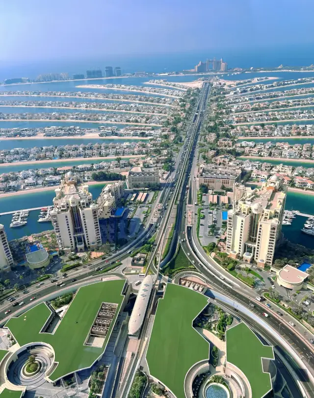 迪拜必打卡棕櫚島單軌車體驗奔向亞特蘭蒂斯的神奇之旅