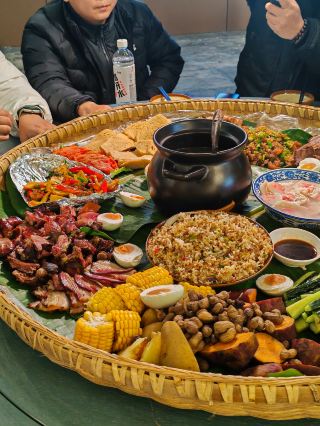 Complete Guide to the Two Hot Springs in Sinan