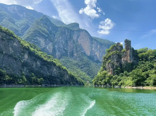 湖北宜昌市長陽縣清江邊好玩的地方彙總