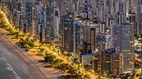 Harbor Highrise Views🌆 — traveler post in Recife