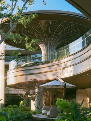 A tranquil clubhouse by the Haihe River in Tianjin