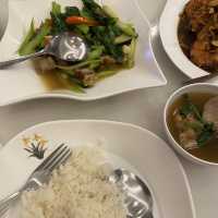ร้านเรือนทิพย์ ร้านดังรสเด็ดจังหวัดกระบี่