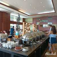 อาหารเช้า Sea View Coffee Shop ของโรงแรมการ์เดน ซีวิว รีสอร์ท