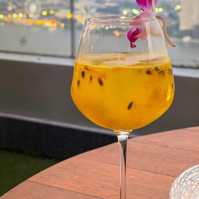 🍴 ห้องอาหาร SEEN Restaurant & Bar Bangkok