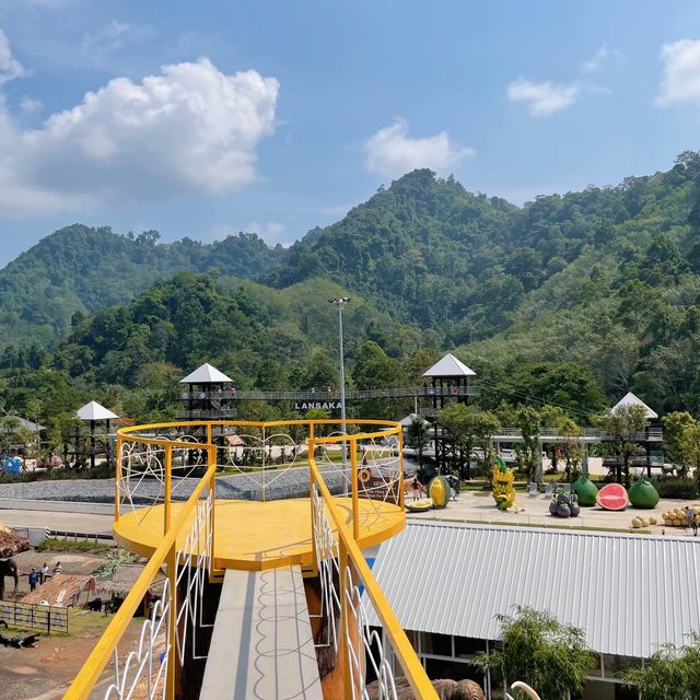Lansaka sheep farm : คาเฟ่ฟาร์มแกะ ลานสกา