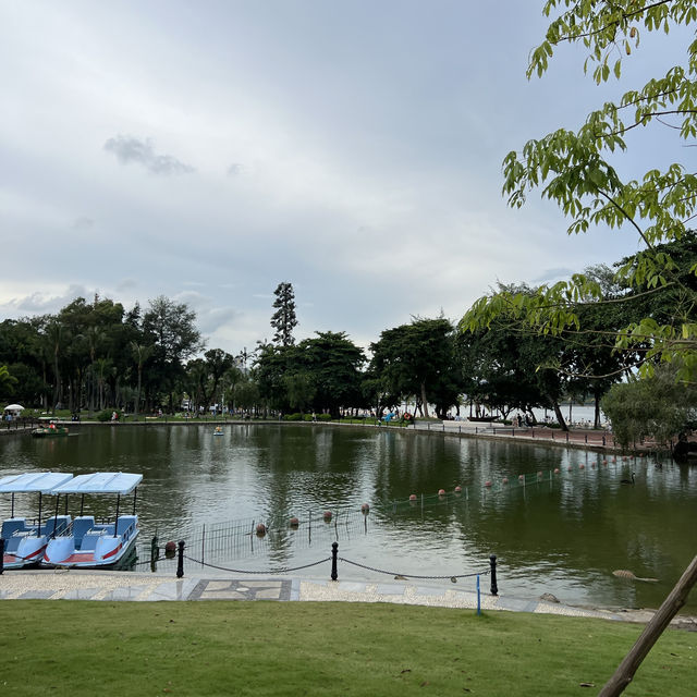 適合一家大細放鬆的濱海公園