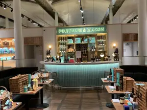 Fortnum and Mason(希斯羅機場第五航站樓店)