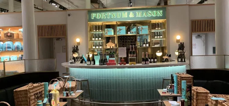 Fortnum and Mason(希斯羅機場第五航站樓店)