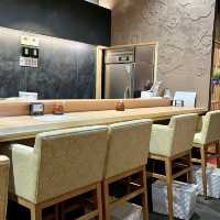 【大阪・心斎橋】大きなネタが自慢創業45年の老舗寿司屋 「元祖ぶっち切り寿司 魚心 心斎橋店」