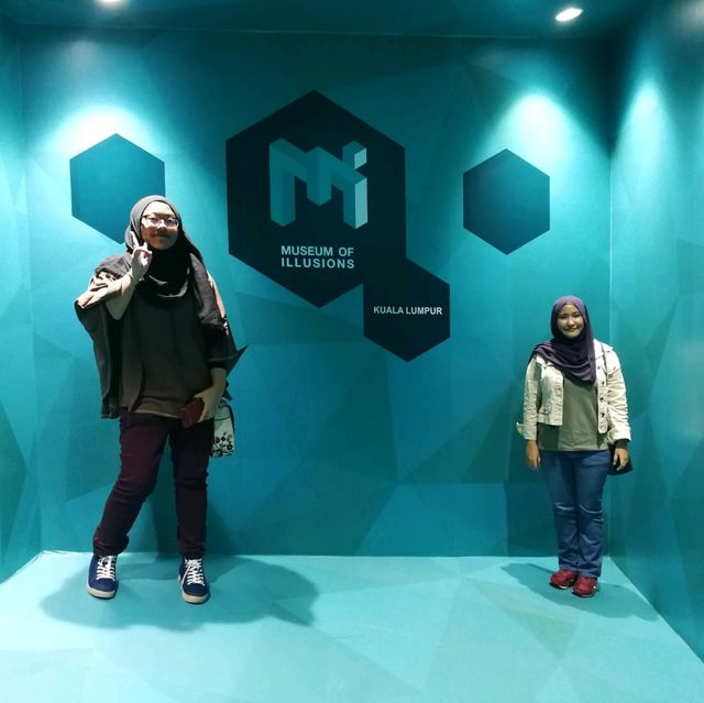 Tricky arts & illusions, Museum of Illusions