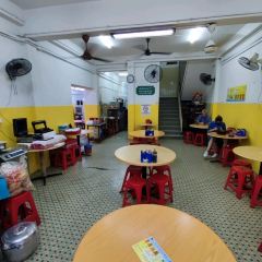 Kam Long Ah Zai Curry Fish Head User Photo