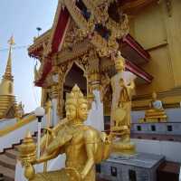 วัดคีรีวงศ์ บนยอดเขากลางเมืองนครสวรรค์