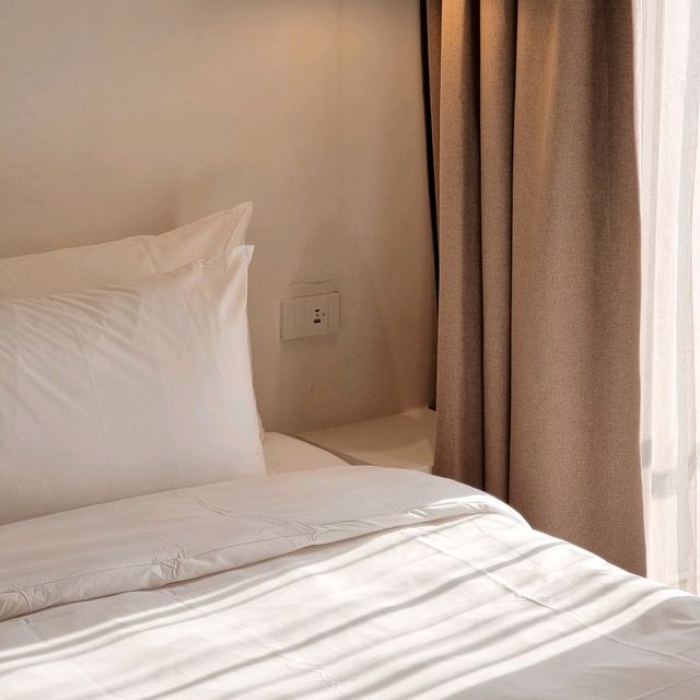 บางแสนนี่มันแสนมินิมอล ที่นี่ Zuwala Hotel