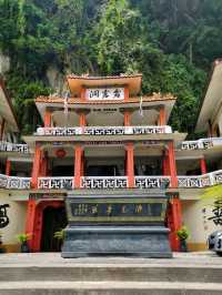 Perak Cave Temple exploration!
