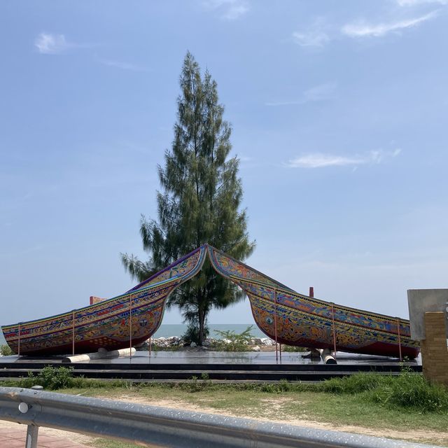 Rusamelae Beach 