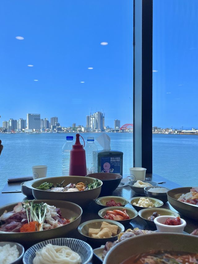 뷰맛집 속초 물회집, 청초수물회💙