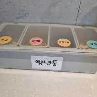  바다뷰보면서 스파가능한 '거제 레인보우 키즈 풀빌라 '