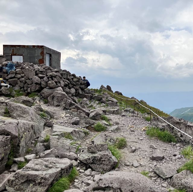 《北海道黑岳：夏季登山夢幻之地》