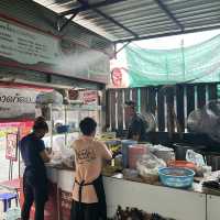 ข้าวซอย Netflix ลุงประกิจ ร้านดังตัวเมืองเชียงใหม่