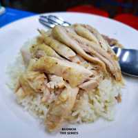 ร้อยล้านข้าวมันไก่ สามกอง