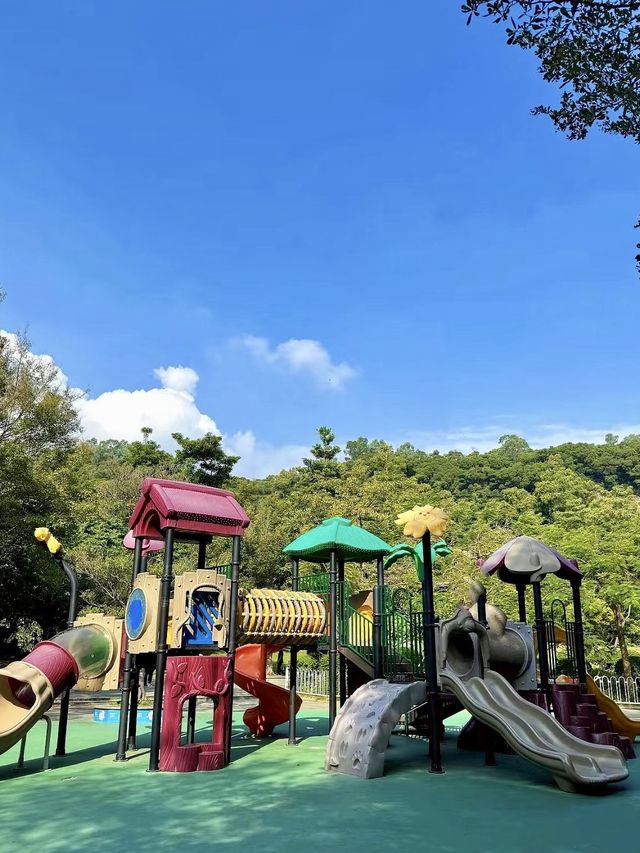 寶安公園～綠意盎然的遊樂天堂🌳🎠🌈 