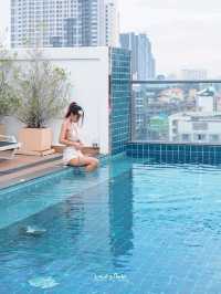 Holiday Inn Express ที่พักราคาถูก หมอนดูดวิญญาณ