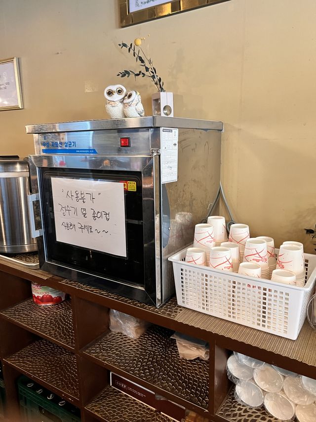 〖 ソウル・誠信女大入口〗 脂が乗ったサーモン丼🐟✨豚カツも人気なお店!!