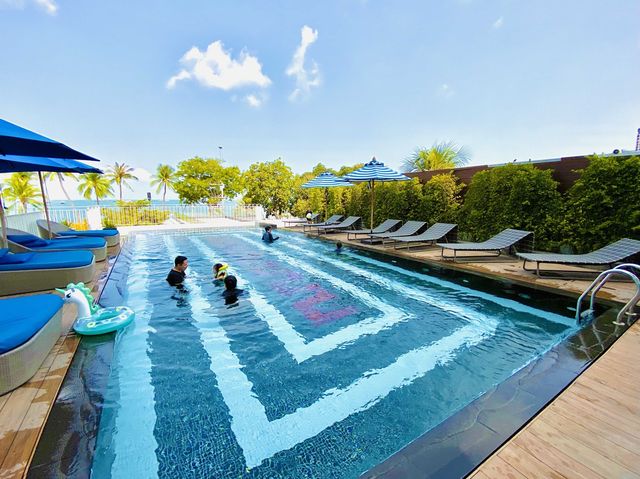 โรงแรมสุดหรูติดทะเล วิวสุดปัง มีคาเฟ่