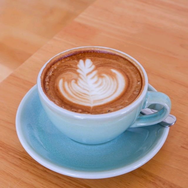คาเฟ่เปิดใหม่ เขาหลัก พังงา La Malila Café 