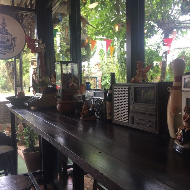 ชินะคาเฟ่ ร้านกาแฟในวัยเด็ก