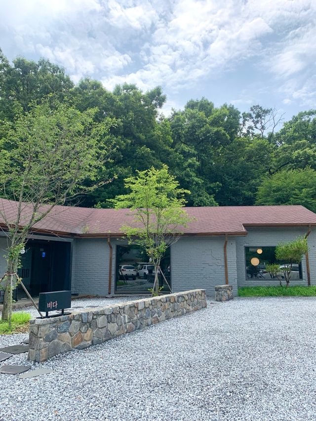 숲멍 가능한 카페 ⛰⛰🌿🌱🌴