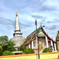 Wat Phra Mahathat Woramahawihan 