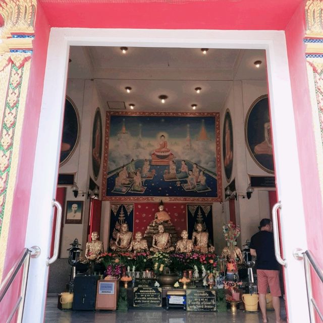 วัดศรีมหาราชา  วัดที่โบสถ์สวยงามมาก