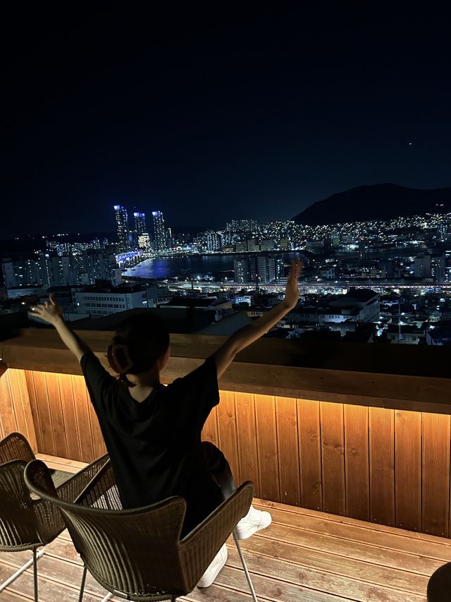 부산 영도 숙소의 흔한 뷰는 이 정도~🌃