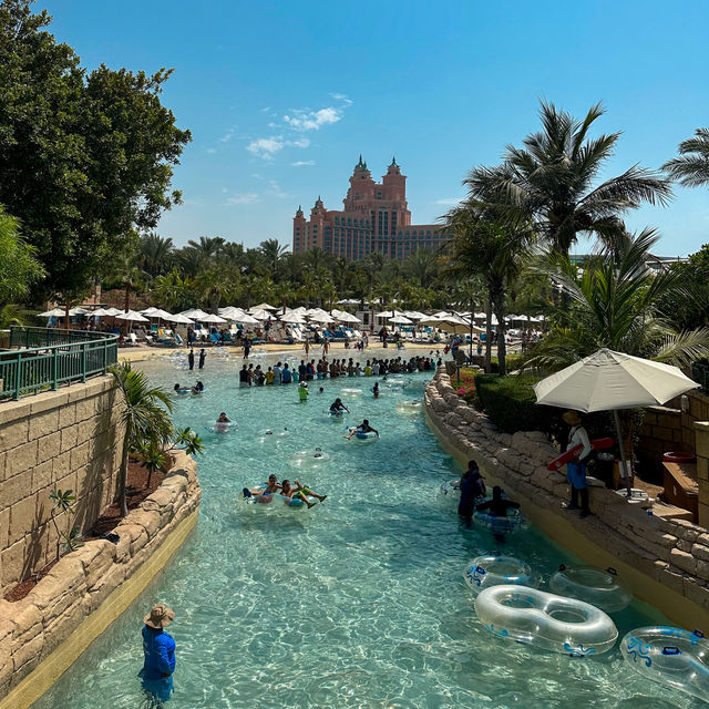 Aquaventure: A Waterpark Oasis